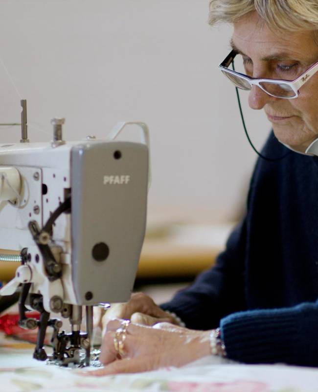 tinova-trapuntificio-copriletti-plaid-como-bordatura-cucitura (3)